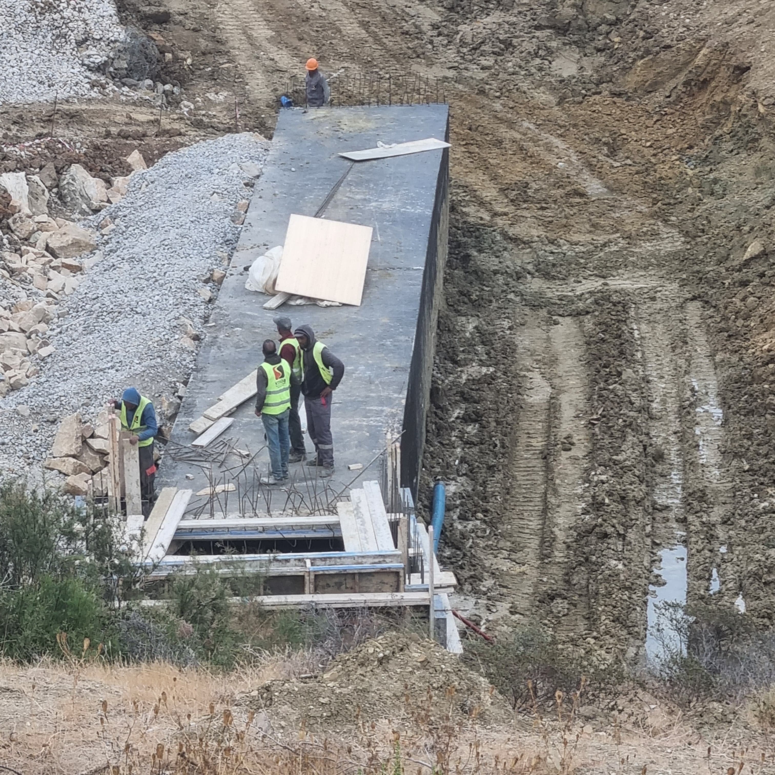 Terrassement d'une bretelle d'accès portuaire